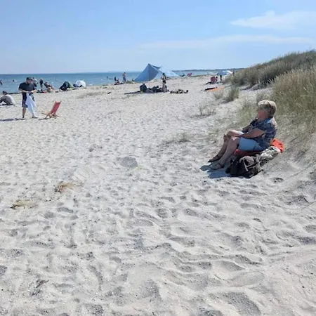 5 Person In Albaek-by Traum *