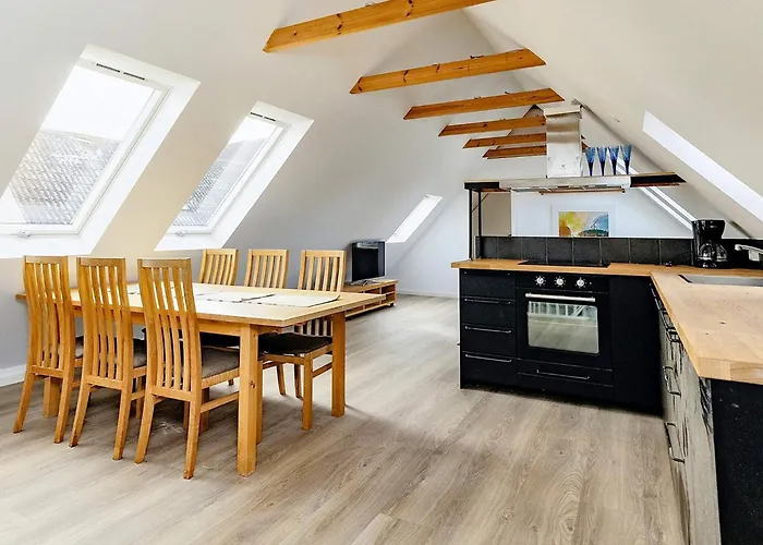 5 Person In Albaek-by Traum Ålbæk