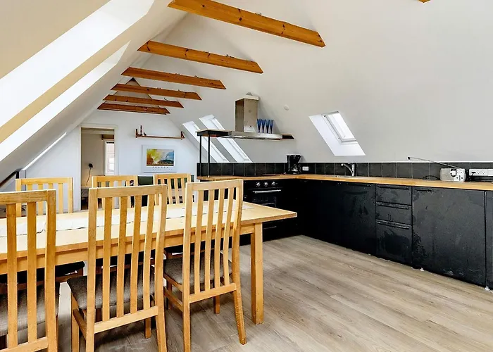 5 Person In Albaek-by Traum